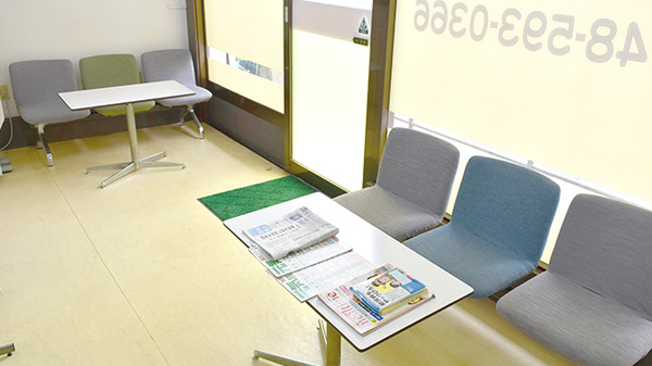 アオキ薬局待合スペース